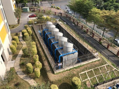 廣東冷卻塔廠家解析什么原因導致了冷卻塔內的冷卻水變少?(冷卻塔廠家優缺點比較)